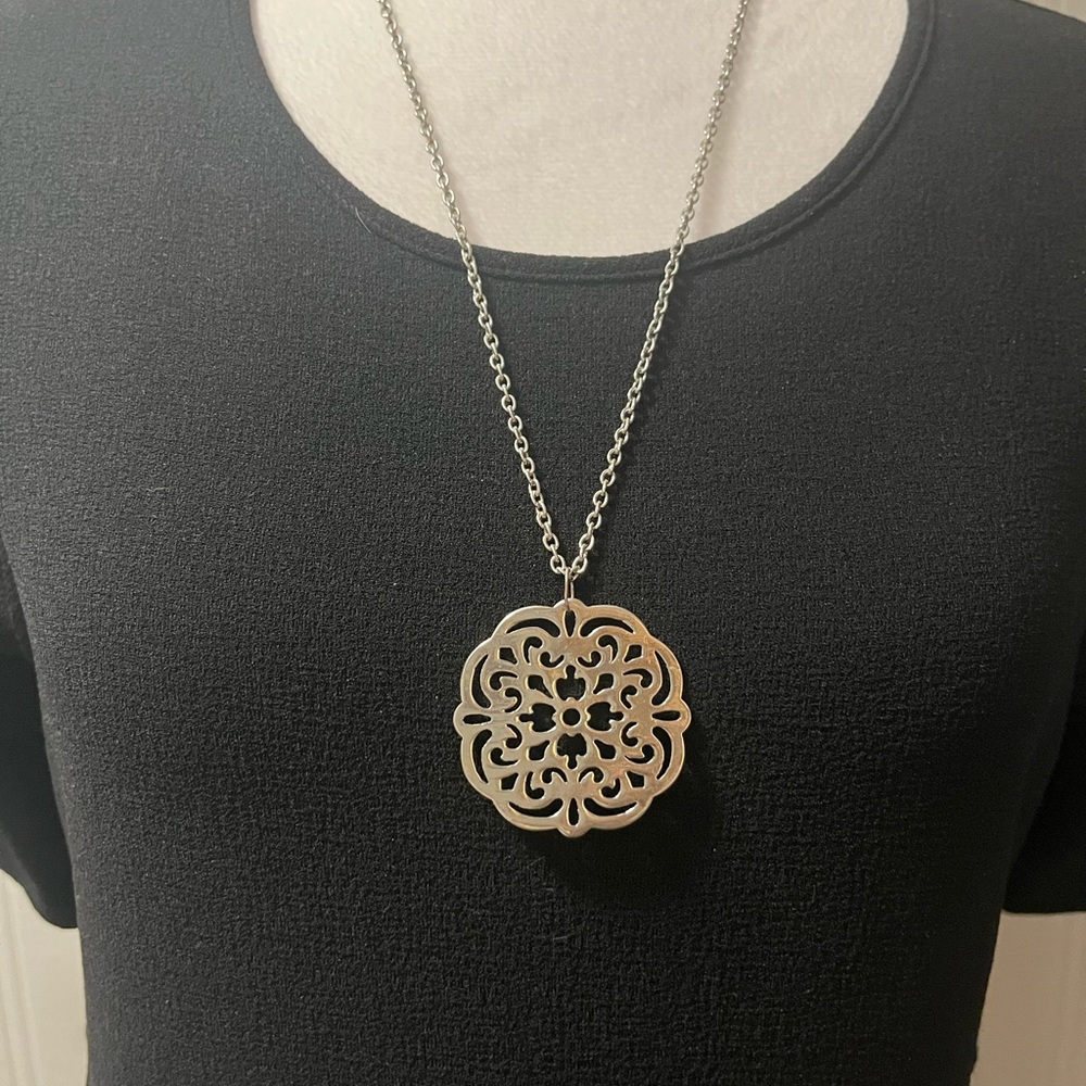 Banana Republic Silver Pendant Necklace